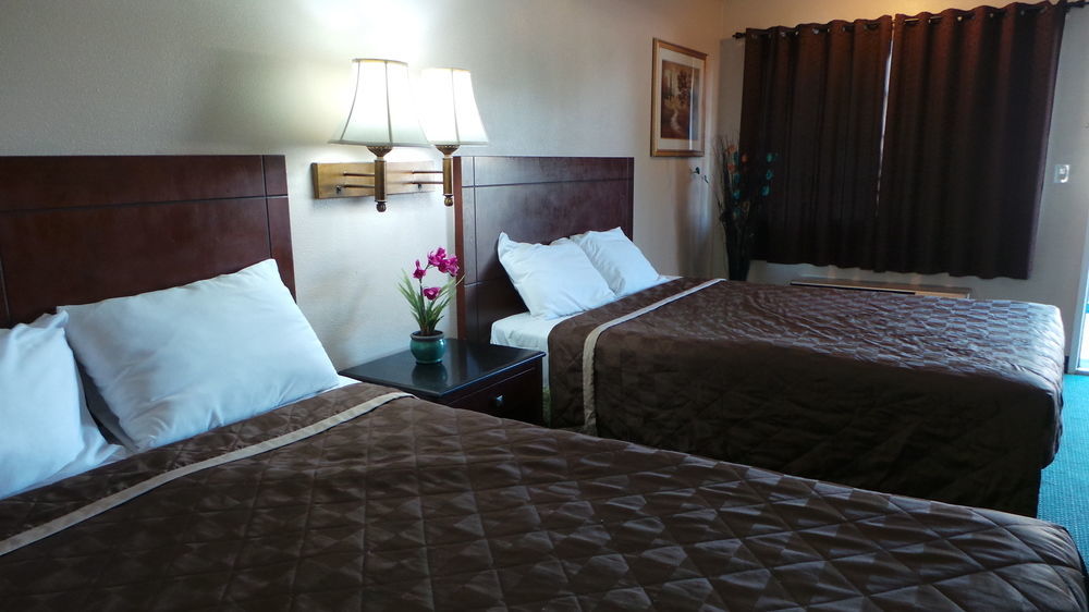 The Dixie Orange County Hotel สแตนตัน ภายนอก รูปภาพ