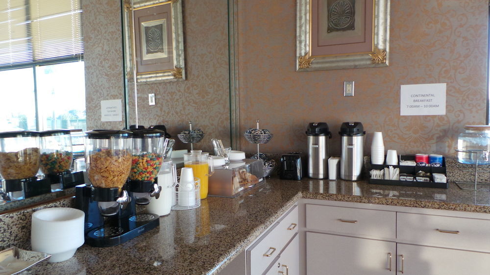 The Dixie Orange County Hotel สแตนตัน ภายนอก รูปภาพ